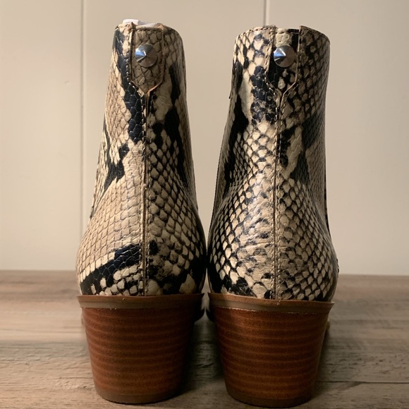 NIB Aldo Drelieua snakeskin booties - Picture 3 of 8